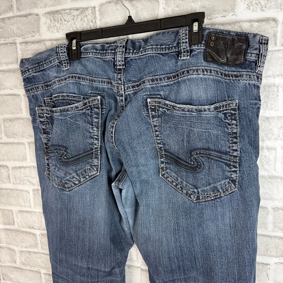 Silver Jeans ZAC Straight Leg Distressed Denim Jeans Mens 42 x 34 Stretch - Picture 4 of 11